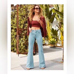 70’s Mid Rise Flare Jeans Light Wash sz 2R